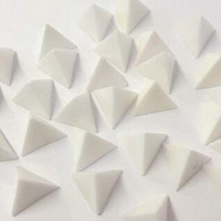 Krzyżyki-Piramidki 1szt